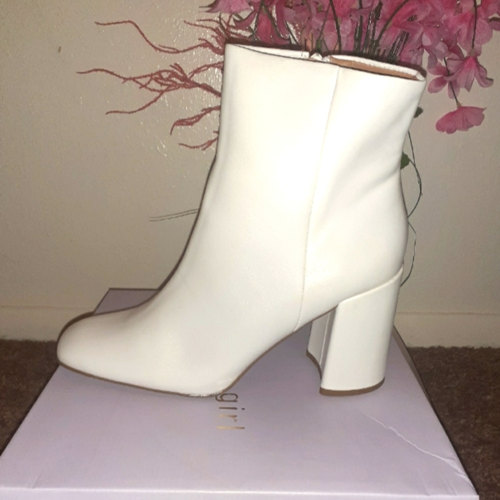 White ankle boot